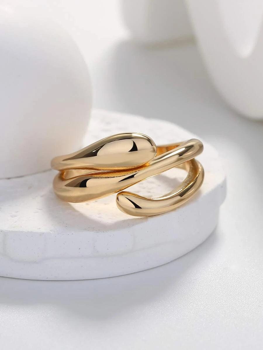 Twist Ring (Gold) - Muse Jewelry