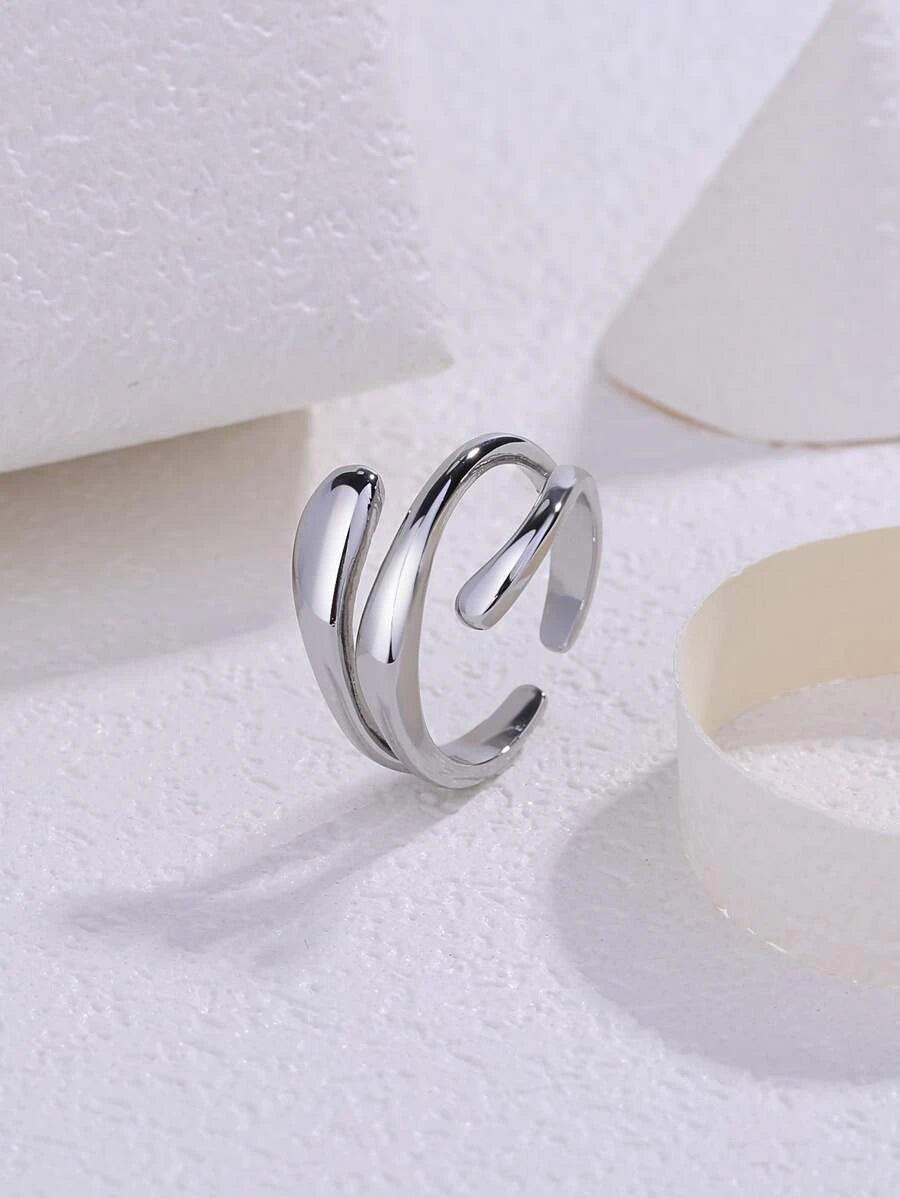 Twist Ring (Silver) - Muse Jewelry