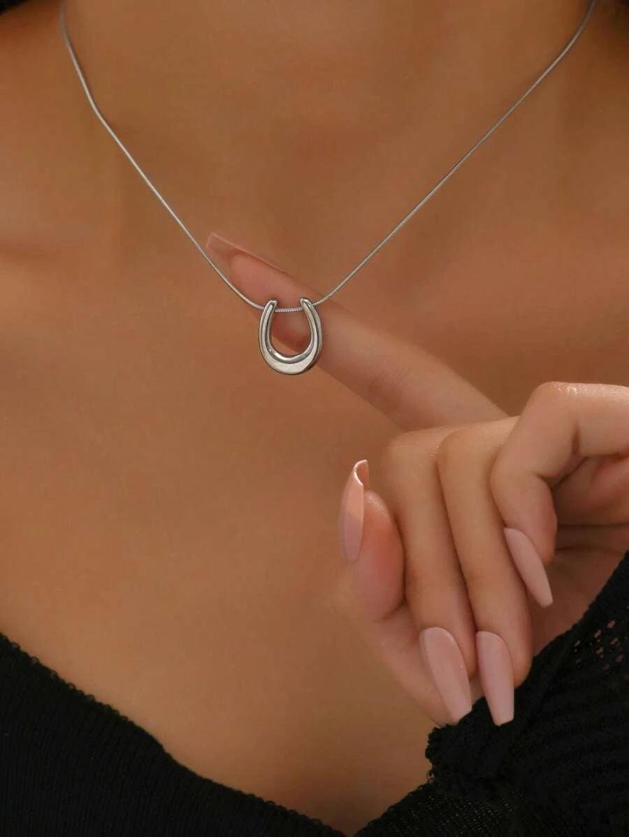 Petal Necklace (Silver)